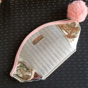Benefit pom pom bag